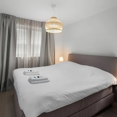 - - Modern, Design En Warm App 4p * Ostende