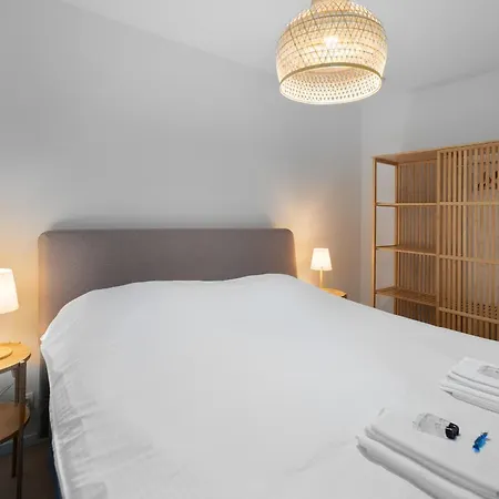 Apartment - - Modern, Design En Warm App 4p