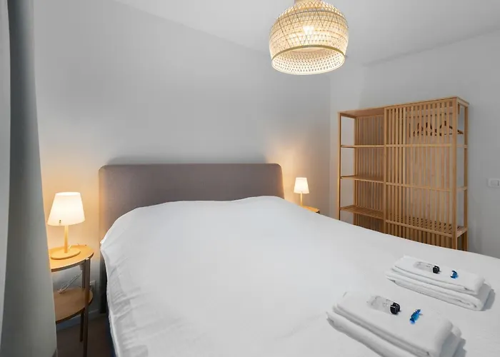 Lejlighed - - Modern, Design En Warm App 4p