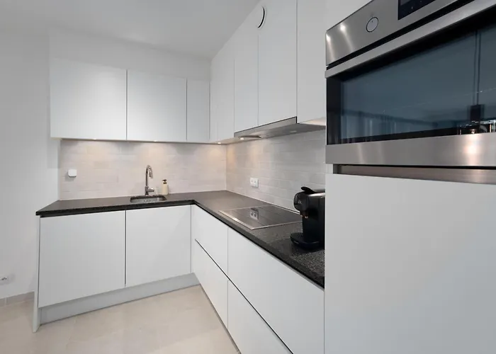 - - Modern, Design En Warm App 4p Lejlighed Oostende