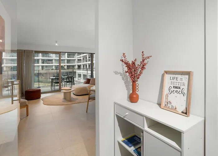 - - Modern, Design En Warm App 4p Lejlighed